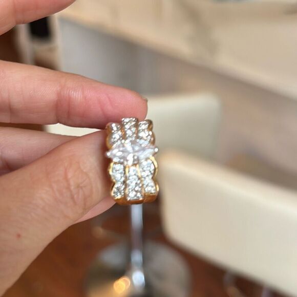 RSC multi diamond costume ring with gold size 9.5 - Picture 7 of 7